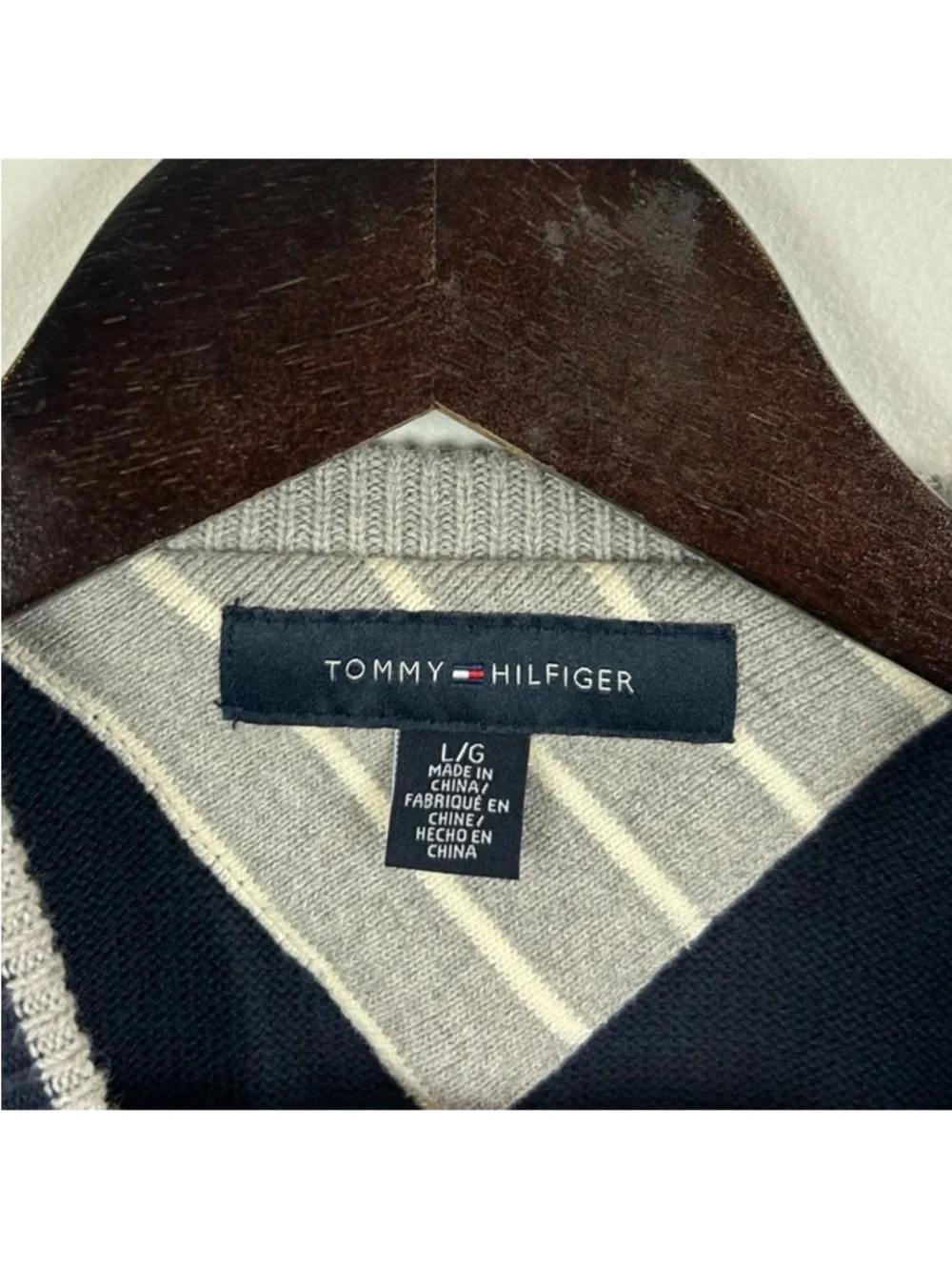 Tommy Hilfiger Navy and White Crewneck Sweater Size Large 100% Cotton